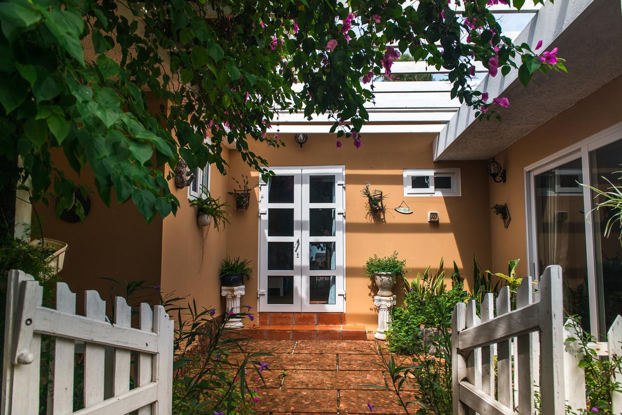 Hotel Veranda Beach Place Phan Thiet Exterior foto