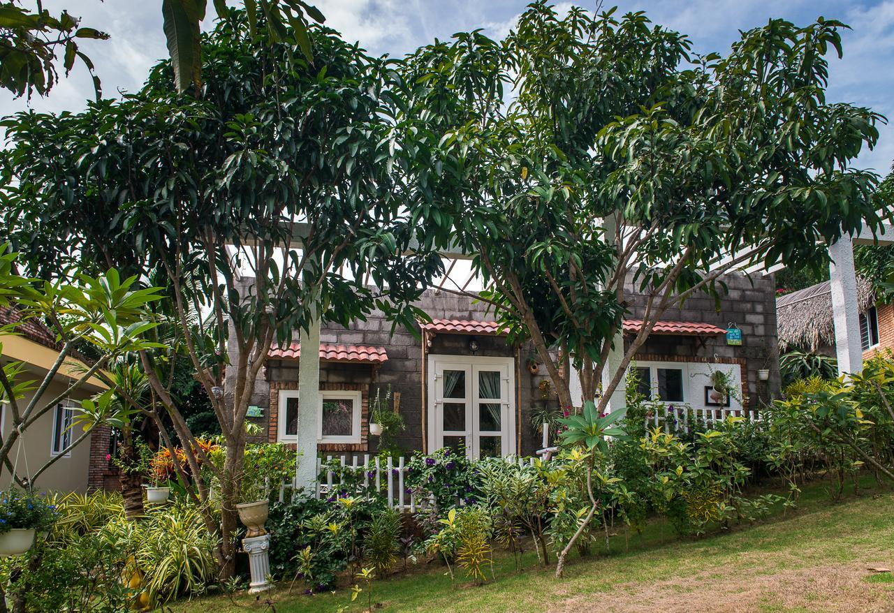 Hotel Veranda Beach Place Phan Thiet Exterior foto