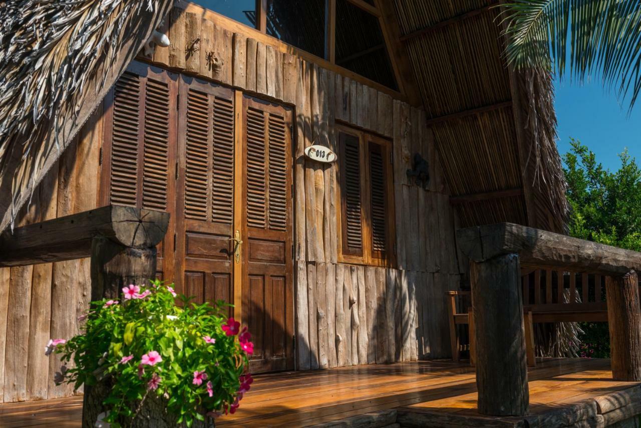 Hotel Veranda Beach Place Phan Thiet Exterior foto